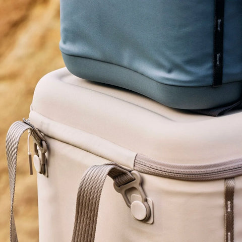 Carryout™ Soft Cooler 30 L